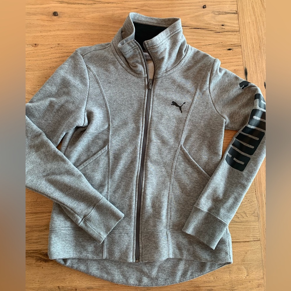 Puma Running Full Zip Jacket Gray Women’s‎ Small Preloved